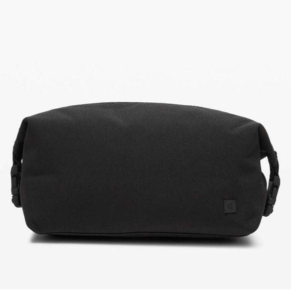 lululemon athletica Other - Lululemon Command The Day Kit *5L, Black (Third Release)